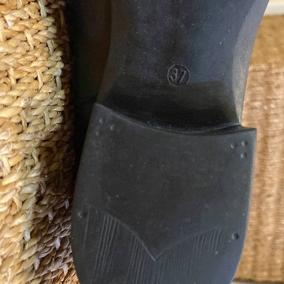 Browns Black Leather Chelsea Boots - Picture 8 of 11
